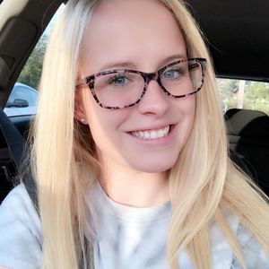 Meet your Posher, Alyssa